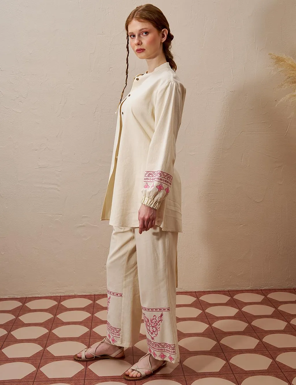 Embroidered Linen Double Suit Cream