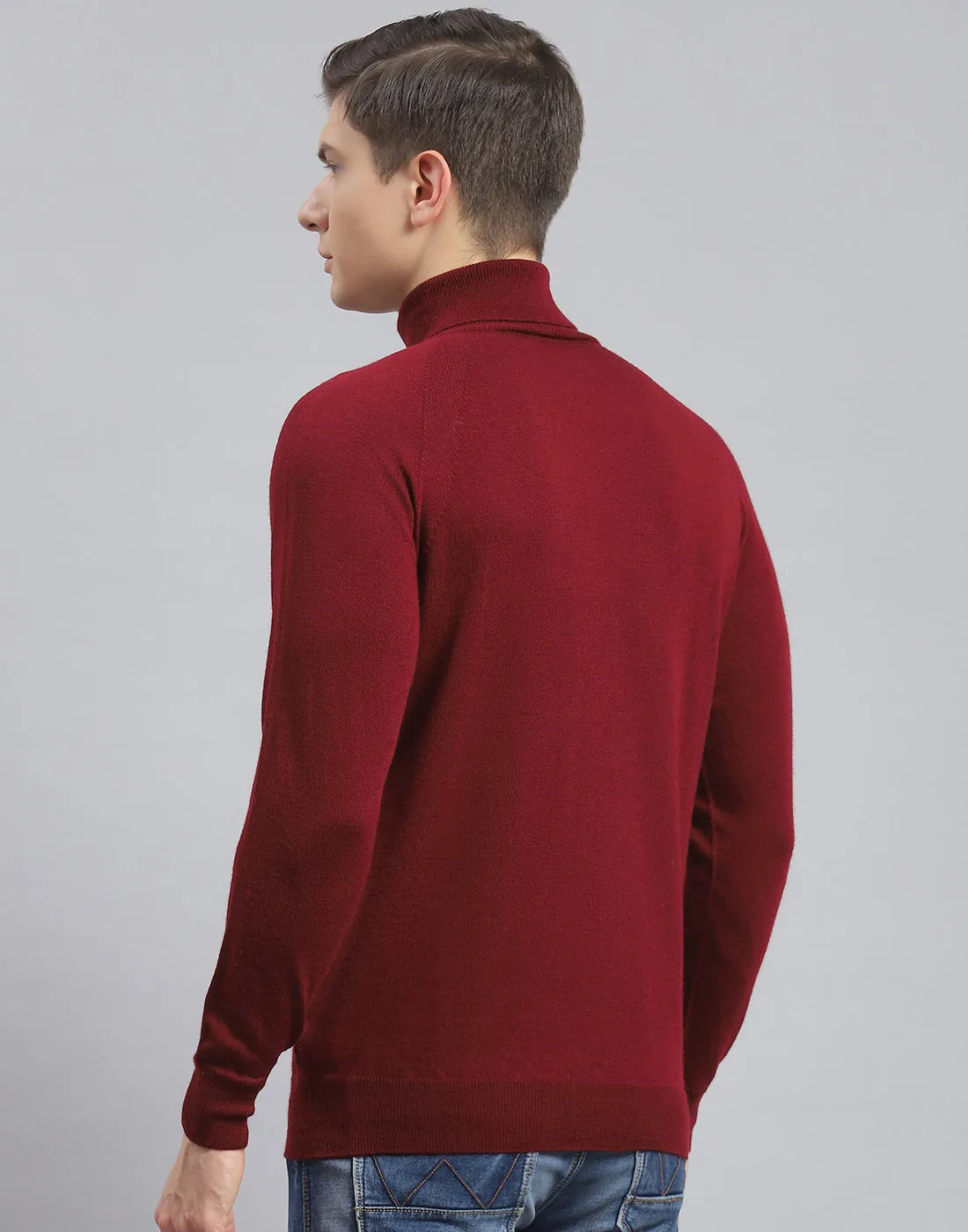 Men Maroon Solid High Neck Full Sleeve Pullover